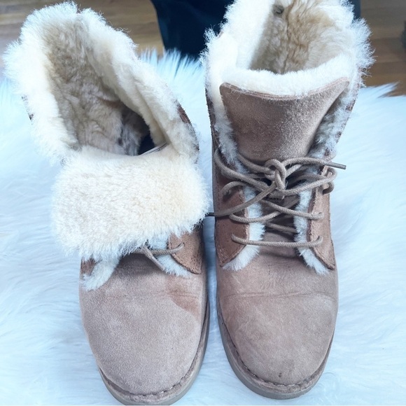 UGG Quincy Tan Fur Tie Up Ankle Winter Warm Boots Size 6 - Picture 5 of 11